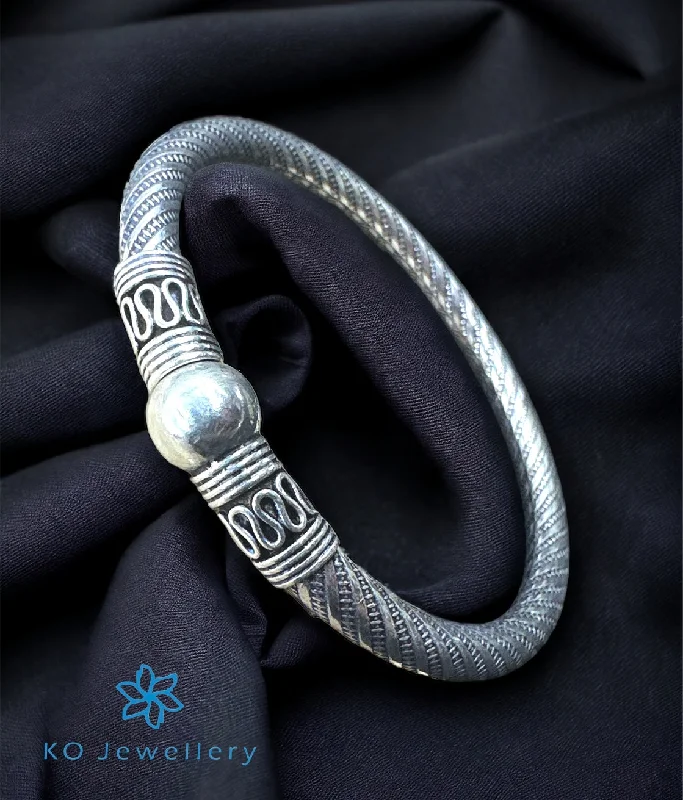 Chunky stone bangles-The Navjot Silver Kada Bracelet (Size 2.2)