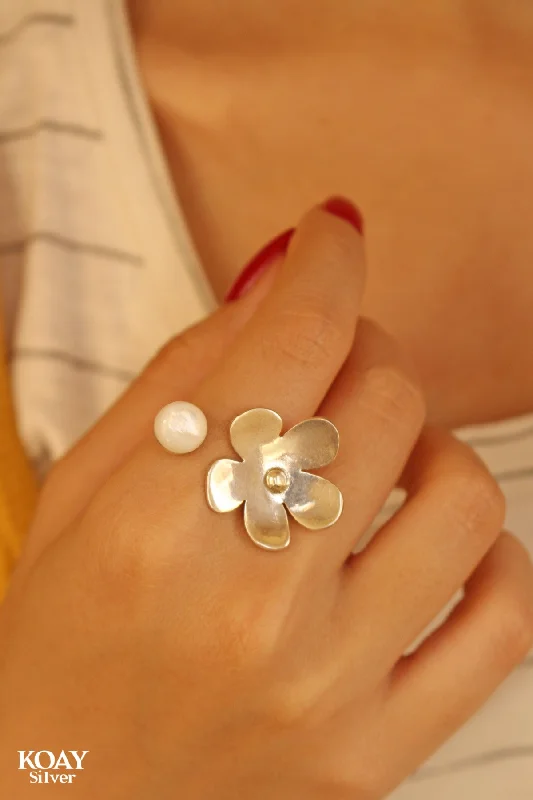 Multi-gem rings-Flower Ring