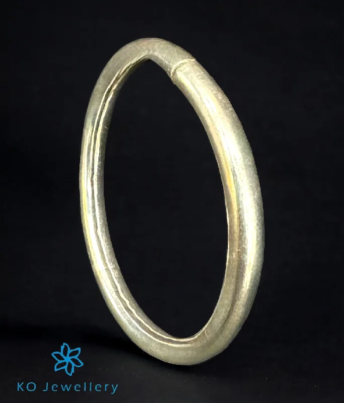 Solid cuff bangles-The Shine Silver Openable Bracelet (Size 2.3)