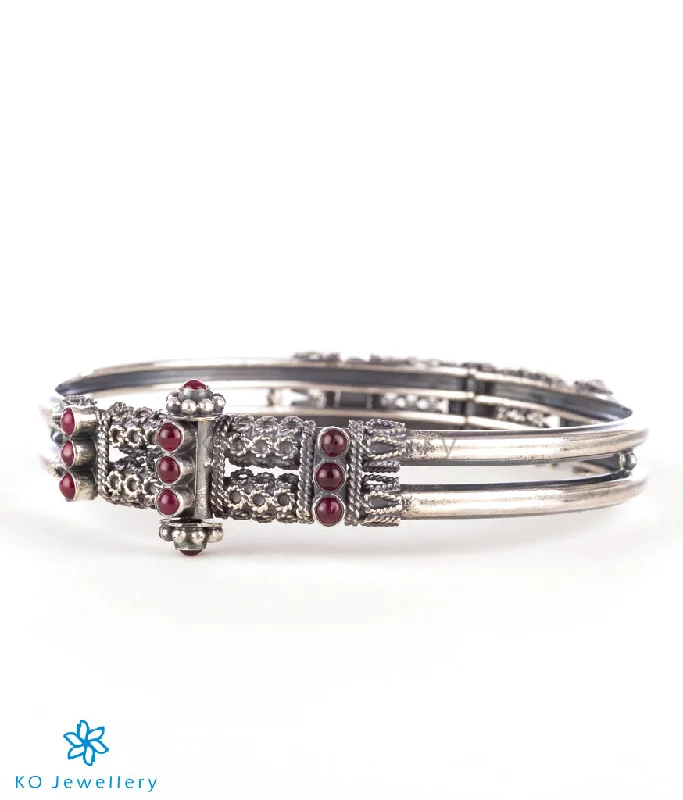 Moon motif bangles-The Kanishtha Silver Kempu Bracelet (Oxidised/Size/2.2/2.4/2.6/2.8)