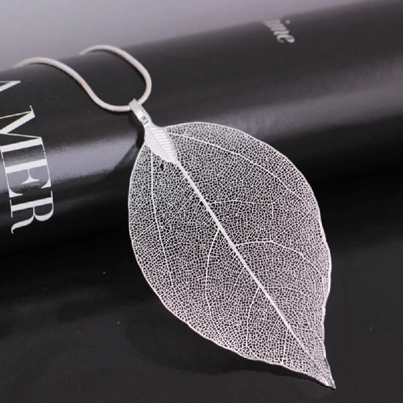 Matte gloss necklaces-Women Hollow Leaf Pendant Long Chain Necklace Fashion Jewelry Accessory Gift - no