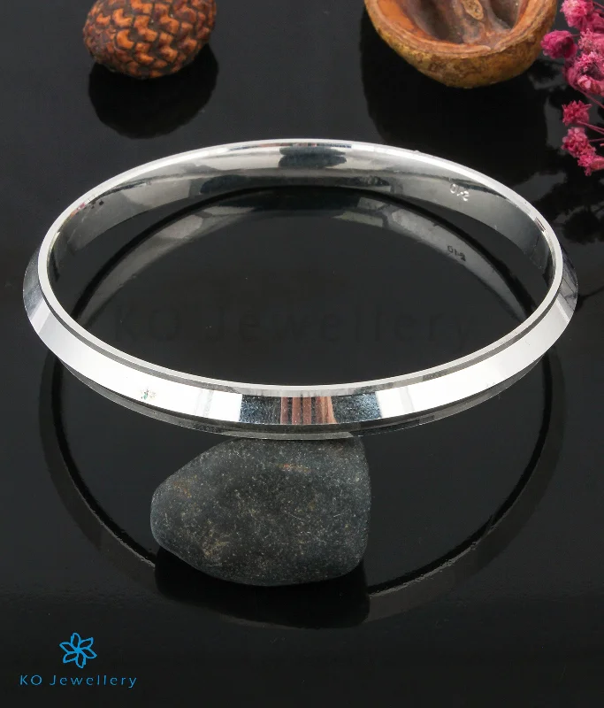 Nine-link bangles-The Classic Silver Punjabi Kada (Size 2.8)