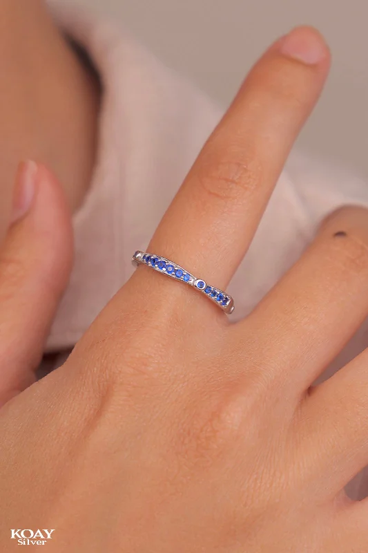 Hand-shiny rings-Oval Zircon Ring (048) Blue