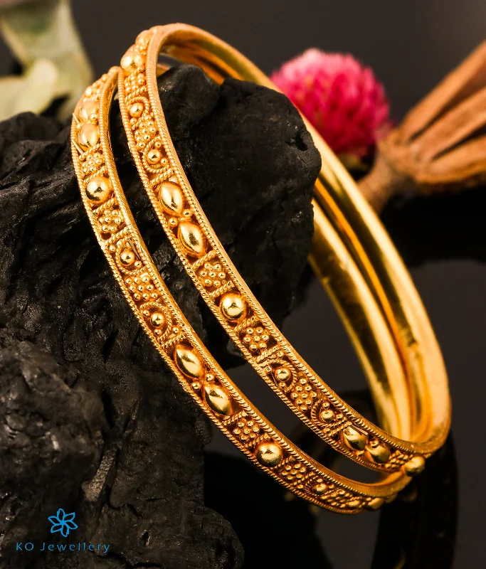 Bold gem bangles-The Sana Silver Bangle (Size 2.4)