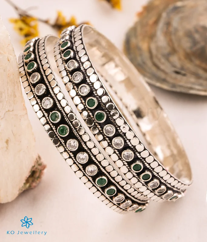 Matte link bangles-The Abha Silver Bangle (Green/White/Size 2.6)