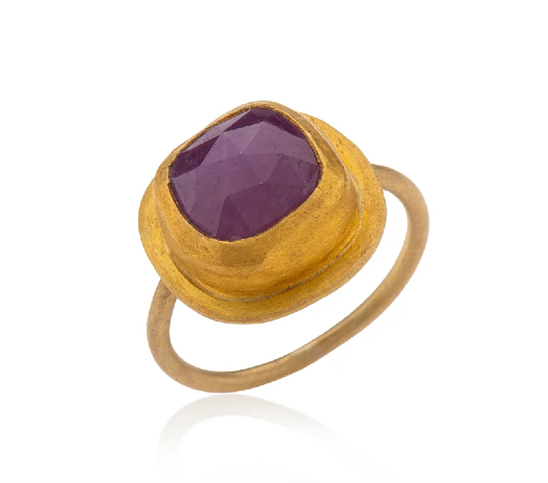 Bead row rings-Nava Zahavi Yellow Gold Square Ruby Shaped Gold Ring