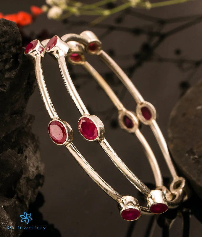 Crystal weave bangles-The Advaya Silver Gemstone Bangle (Red/Size 2.4)