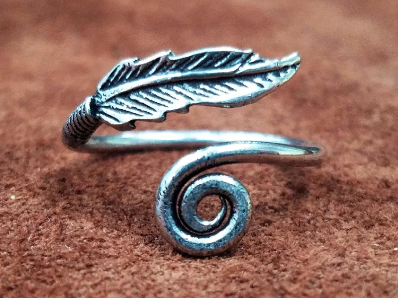 Moon motif rings-Adjustable Feather Ring