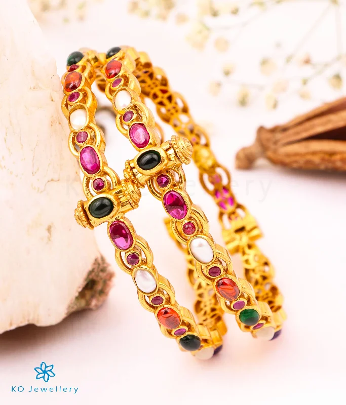 Glittering crystal bangles-The Sirikit Silver Navratna Gemstone Openable Bracelet (Size/2.2/2.4/2.6/2.8)