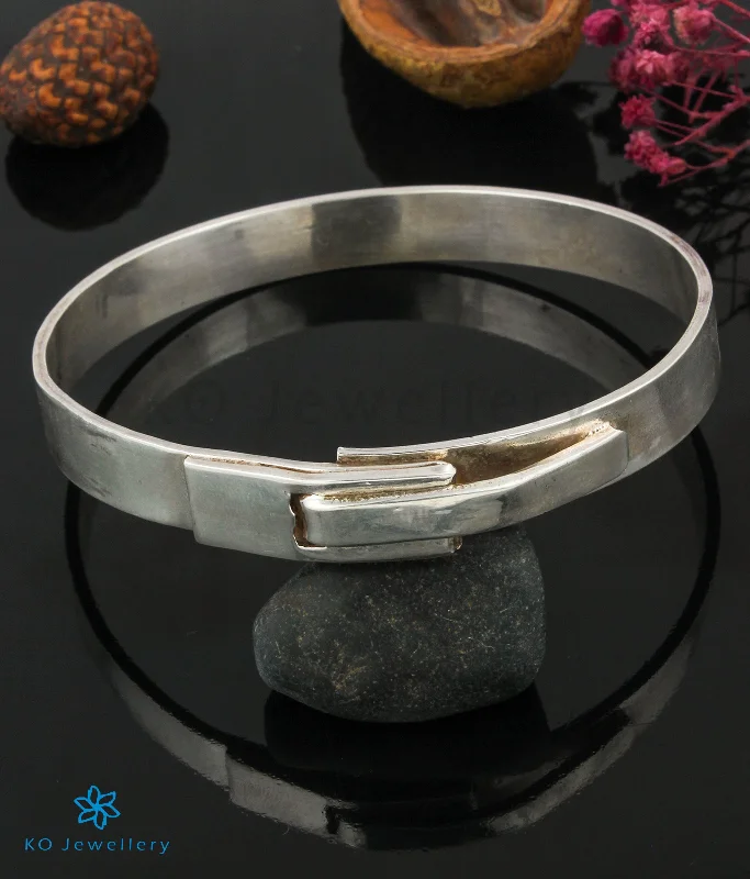 Light accent bangles-The Belt Silver Bracelet (Size 2.6/2.8/2.9)