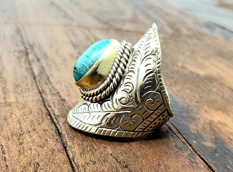 Bold druzy rings-Tibetan Turquoise Saddle Ring