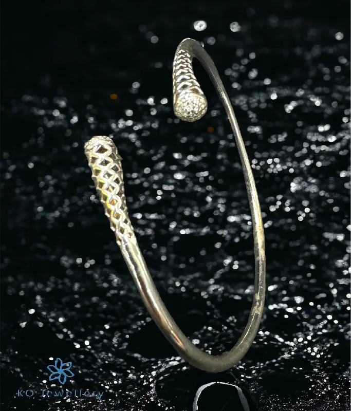 Vivid diamond bangles-The Eduora Silver Open Bracelet