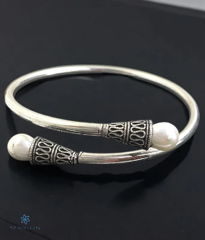 Woven tribal bangles-The Paras Silver Openable Pearl Bracelet