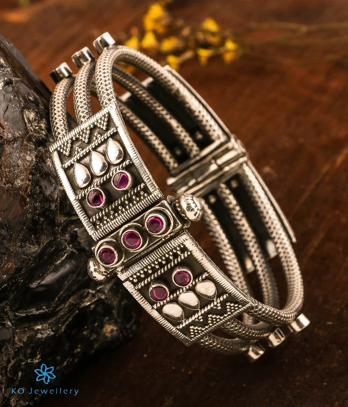 Pink quartz bangles-The Falak Silver Openable Bracelet (Size 2.6)